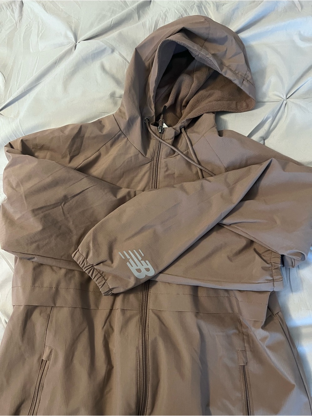 NWOT- 🤎 windbreaker